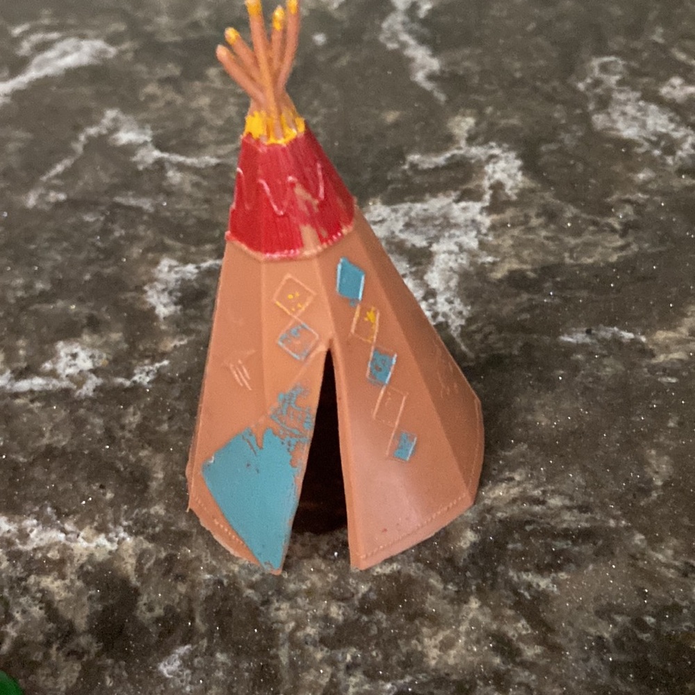 Vintage Hong Kong plastic Native American figurine set euc - Picture 4 of 7